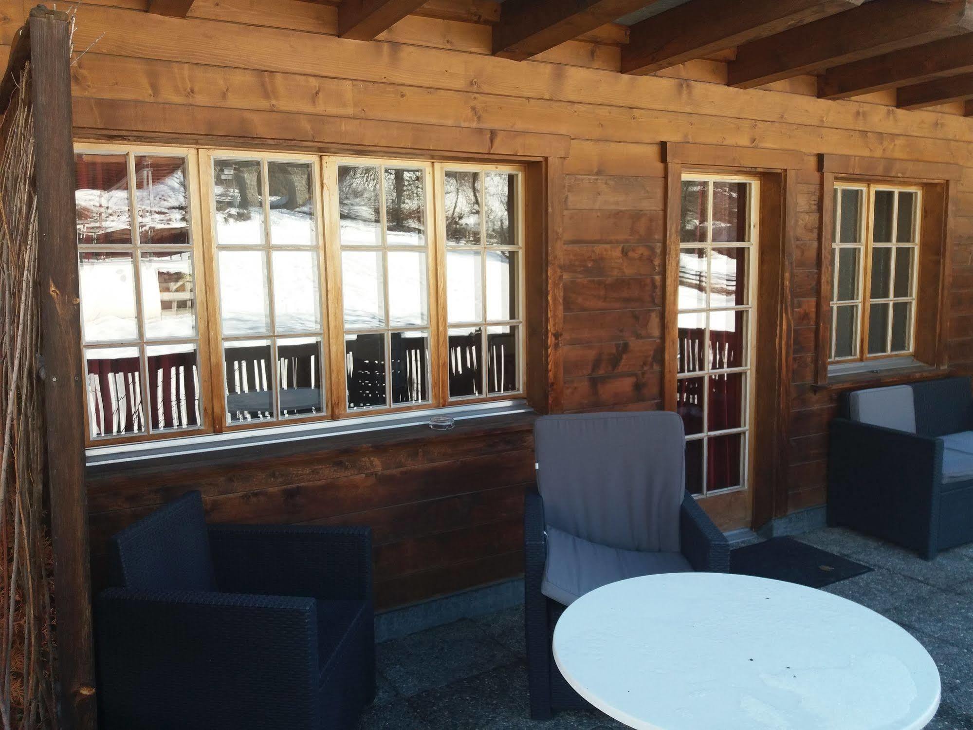 Hotel Schmitta Fiesch Esterno foto