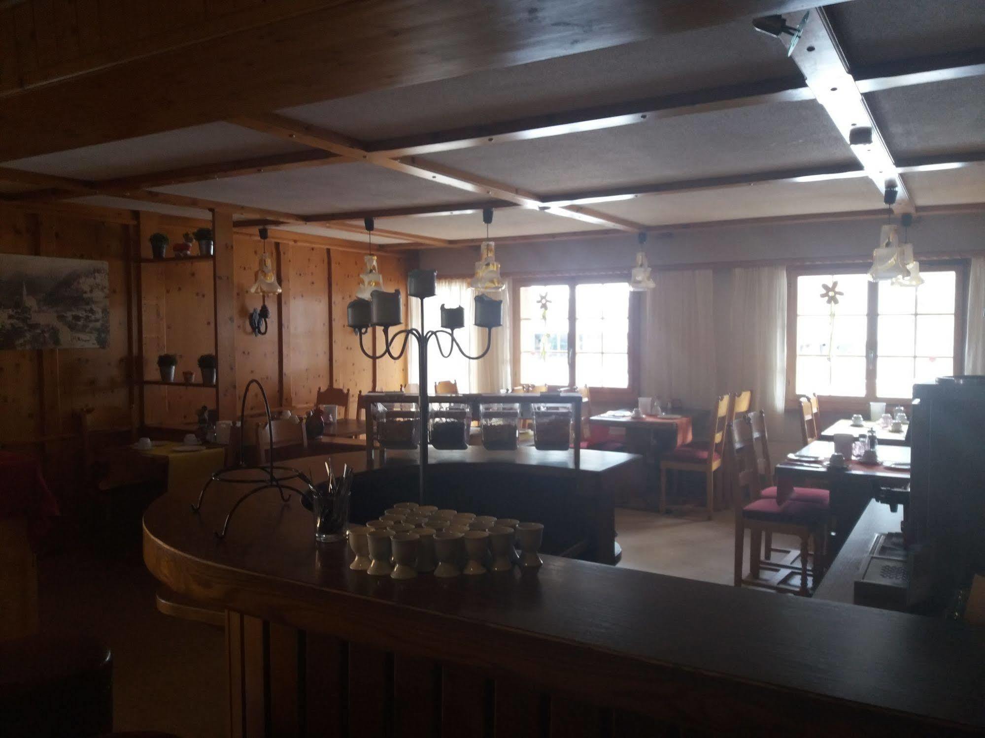 Hotel Schmitta Fiesch Esterno foto